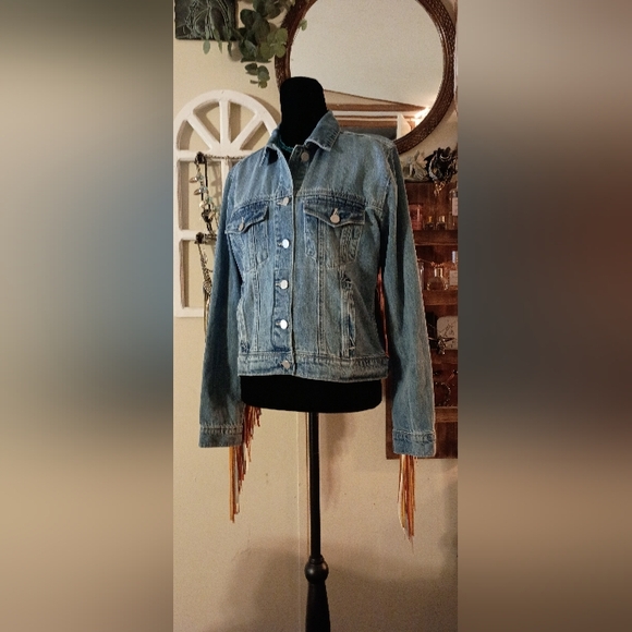 Scully Fringe Jean Jacket - Picture 8 of 10